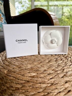 Chanel perfume diffuser NIB